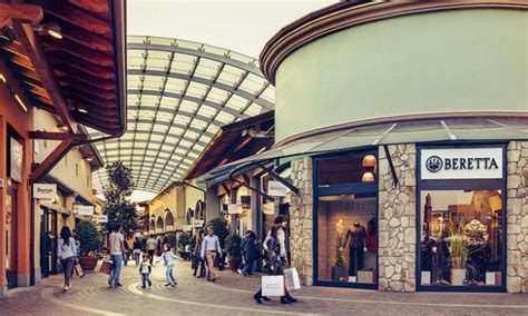 verona outlet shopping center.